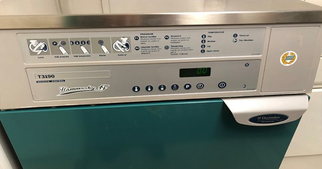 Det är AT Drift  som gått in och skänkt en torktumlare till Hammarby Hockey.